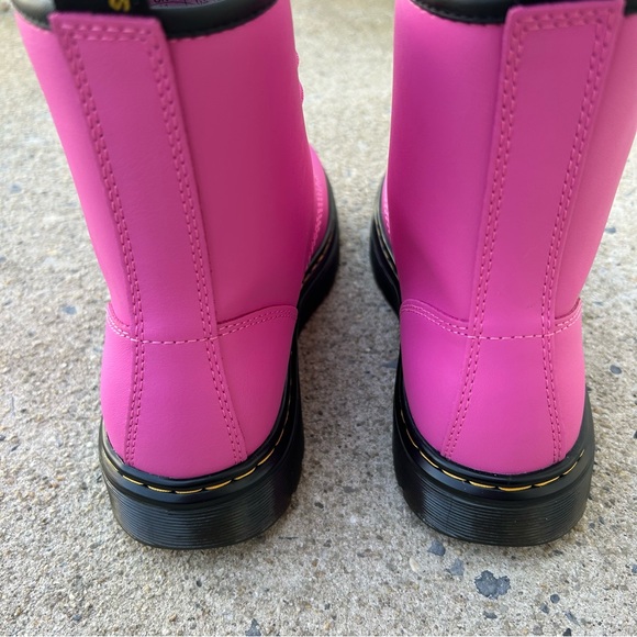 NEW Dr. Martens Zavala Thrift Pink Boots Women’s Size 9 READ - Picture 7 of 10